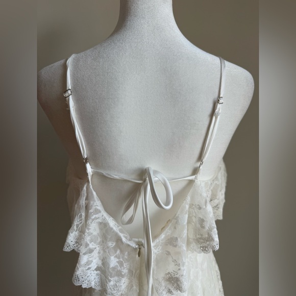 POL Sheer Lace Layering Slip Dress Spaghetti Straps Tiered Skirt - Picture 4 of 15